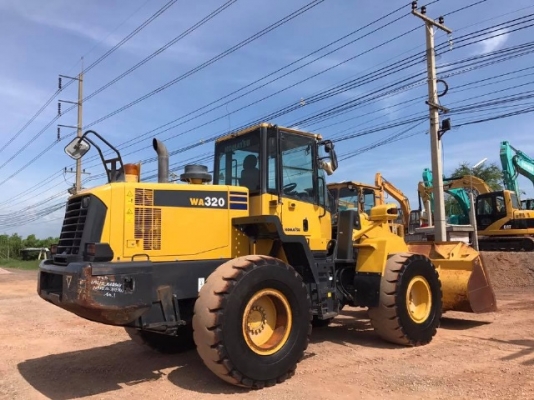 ขายรถตักล้อยาง KOMATSU WA320-6 ปี 2013 รถนอกนำเข้าจากญี่ปุ่น สภาพสวยพร้อมใช้ มีVDOการทำงานครับ