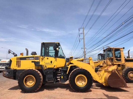ขายรถตักล้อยาง KOMATSU WA320-6 ปี 2013 รถนอกนำเข้าจากญี่ปุ่น สภาพสวยพร้อมใช้ มีVDOการทำงานครับ