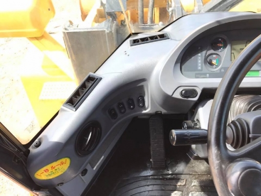ขายรถตักล้อยาง KOMATSU WA320-6 ปี 2013 รถนอกนำเข้าจากญี่ปุ่น สภาพสวยพร้อมใช้ มีVDOการทำงานครับ