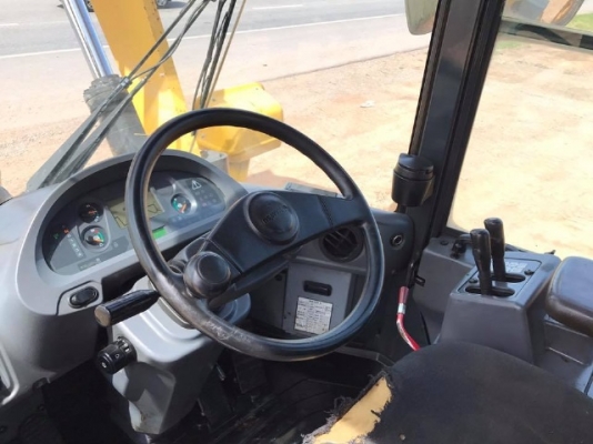 ขายรถตักล้อยาง KOMATSU WA320-6 ปี 2013 รถนอกนำเข้าจากญี่ปุ่น สภาพสวยพร้อมใช้ มีVDOการทำงานครับ