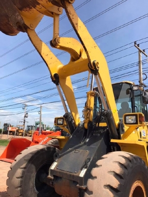 ขายรถตักล้อยาง KOMATSU WA320-6 ปี 2013 รถนอกนำเข้าจากญี่ปุ่น สภาพสวยพร้อมใช้ มีVDOการทำงานครับ
