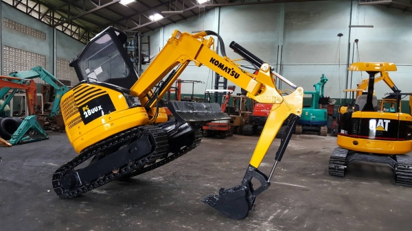 ขาย รถขุด KOMATSU รุ่น PC28UU-2- มือสองญี่ปุ่น แทรกเหล็ก สวยพร้อมใช้งาน ทำงานดี ทุกระบบ  มือถือ/LINE ID : 0818753444