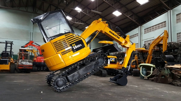 ขาย รถขุด KOMATSU รุ่น PC28UU-2- มือสองญี่ปุ่น แทรกเหล็ก สวยพร้อมใช้งาน ทำงานดี ทุกระบบ  มือถือ/LINE ID : 0818753444