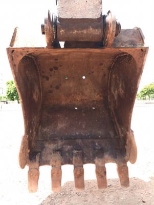 ขายรถแบคโฮ KOBELCO SK200 MARK 5 SUPER รถนอกนำเข้าเองจากญี่ปุ่น สภาพสวยพร้อมใช้งาน มีVDOการทำงานครับ