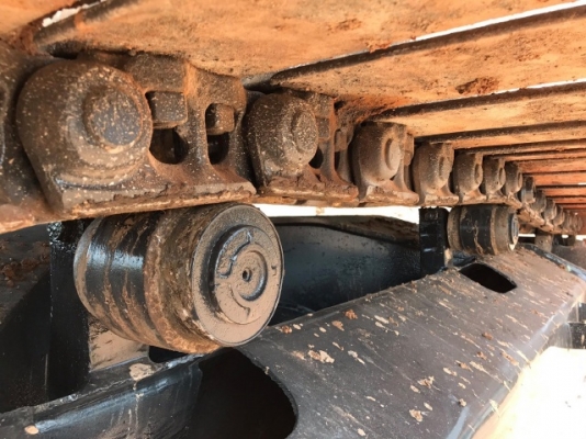 ขายรถแบคโฮ KOBELCO SK200 MARK 5 SUPER รถนอกนำเข้าเองจากญี่ปุ่น สภาพสวยพร้อมใช้งาน มีVDOการทำงานครับ