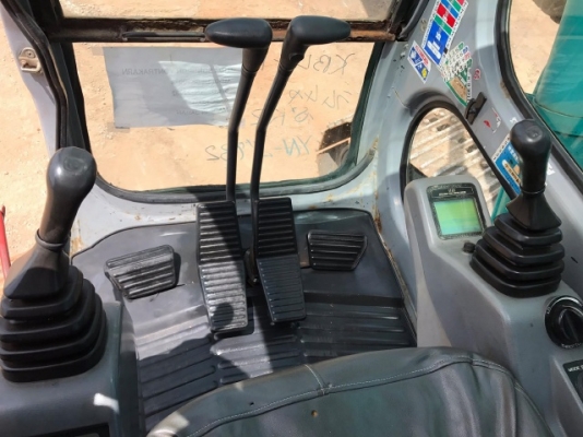 ขายรถแบคโฮ KOBELCO SK200 MARK 5 SUPER รถนอกนำเข้าเองจากญี่ปุ่น สภาพสวยพร้อมใช้งาน มีVDOการทำงานครับ