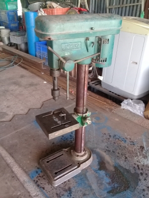 สว่านแท่นคิงพร้อมใช้  เก่าแต่แจ๋ว