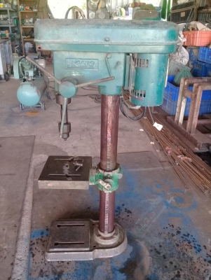 สว่านแท่นคิงพร้อมใช้ เก่าแต่แจ๋ว สว่านแท่นคิงพร้อมใช้ เก่าแต่แจ๋ว