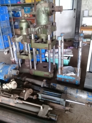 อะไหล่เครื่องจักร์