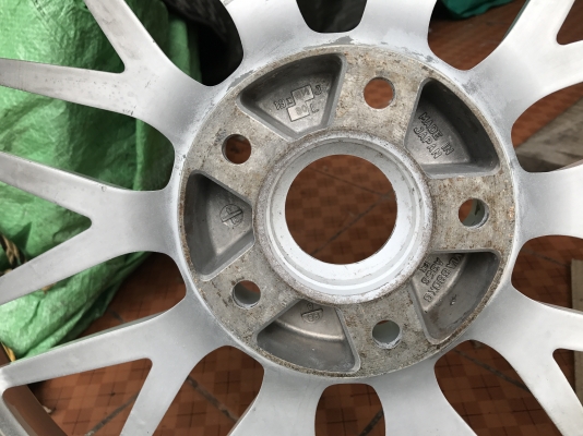 ล้อเเท้ ENKEI 19หน้า8ครึ่งหลัง9ครึ่งอ๊อฟ30ทั้ง4วงเก่าญี่ปุ่นเเท้สภาพสวย ล้อเเท้ ENKEI 19หน้า8ครึ่งหลัง9ครึ่งอ๊อฟ30ทั้ง4วงเก่าญี่ปุ่นเเท้สภาพสวย