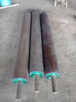 ลูกกลิ้งยางยูริเทนสีน้ำตาล