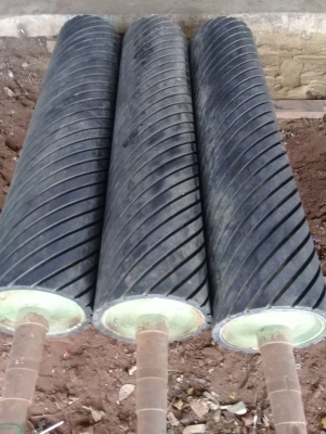 ลูกรีดยางขนาดใหญ่