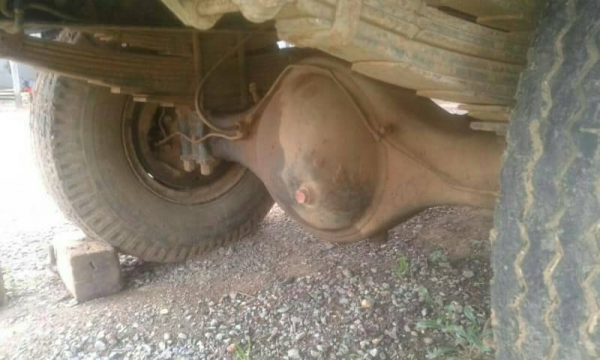 ISUZU 210