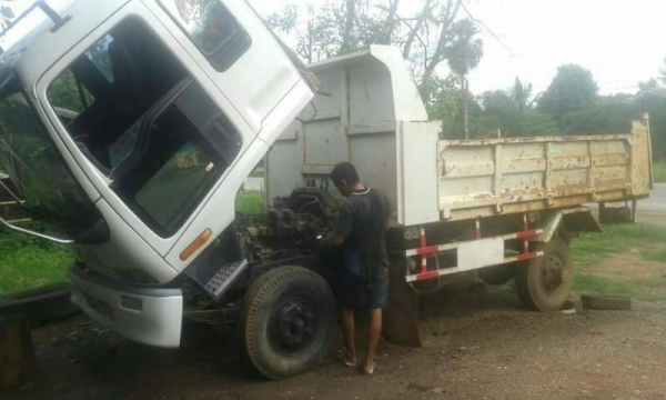 ISUZU 210 ISUZU 210