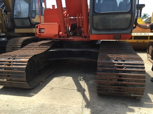 รถขุด Hitachi EX200-2-1283 สภาพดี ใช้งานได้ทันที สนใจติดต่อได้ที่ 091 695-6445