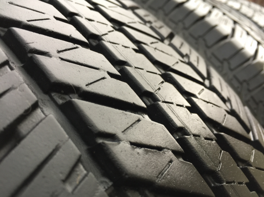 ยาง Bridgestone 265 65 17 ปี15 ดอกเต็ม ใช้ยาว ราคาไม่แพง