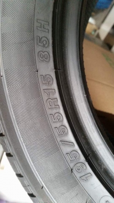 Yogohama มี1เส้น 195-55R15 ยางป้ายแดง ยางปลายปี16