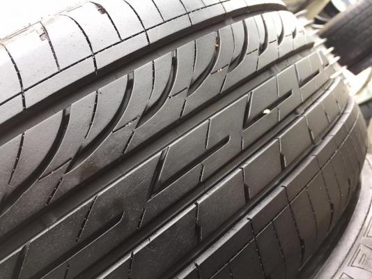 ขายยาง BRIDGESTONE GR-90 225-50-17 ปี11 (เก่าเก็บ) ดอกหนาจัด ไม่มีปะ ไม่มีตำหนิ ชุดละ 2,900 บาท ขายยาง BRIDGESTONE GR-90 225-50-17 ปี11 (เก่าเก็บ) ดอกหนาจัด ไม่มีปะ ไม่มีตำหนิ ชุดละ 2,900 บาท