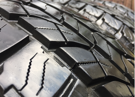 ยาง All Yokohama 265 70 16 ปลายปี15 มี3เส้น ดอกเต็ม ใช้ยาว