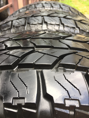 ยาง All Yokohama 265 70 16 ปลายปี15 มี3เส้น ดอกเต็ม ใช้ยาว