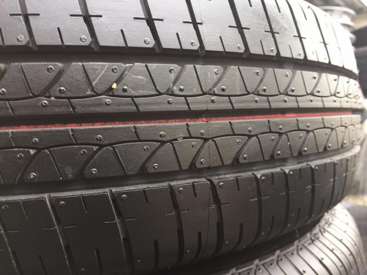 ขายยาง BRIDGESTONE B250 175-70-14 ปี17 สภาพป้ายแดง ตุ่มอยู่ทุกเส้น ชุดละ 5,500 บาท ขายยาง BRIDGESTONE B250 175-70-14 ปี17 สภาพป้ายแดง ตุ่มอยู่ทุกเส้น ชุดละ 5,500 บาท