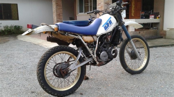 ขาย DT125 ตัวนอกทะเบียนโอนเครื่องดีเหมาะเอาไปเก็บอะไหล่ต่อ ขาย DT125 ตัวนอกทะเบียนโอนเครื่องดีเหมาะเอาไปเก็บอะไหล่ต่อ