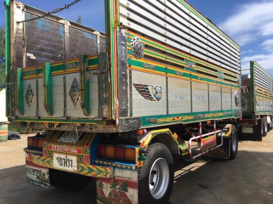 Hino mega เครื่อง 260 ปี 47 ดั้มพ์แม่ลูก 2 เพลา สภาพสวยเดิมบางพร้อมใช้ ยางดี ใส่ของได้ 30 ตัน ราคาขาย 1,870,000 บาท