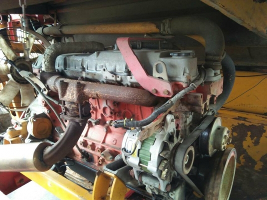 ขายรถเกี่ยวข้าวศักดิ์พัฒนา เครื่อง205แรงตัวเดิน10เพลาใหญ่ ปั้มพ์ไดกิ้นส์22 อุ้มปรับระดับ อีซซู6HL อุ้ม2.5ตัน