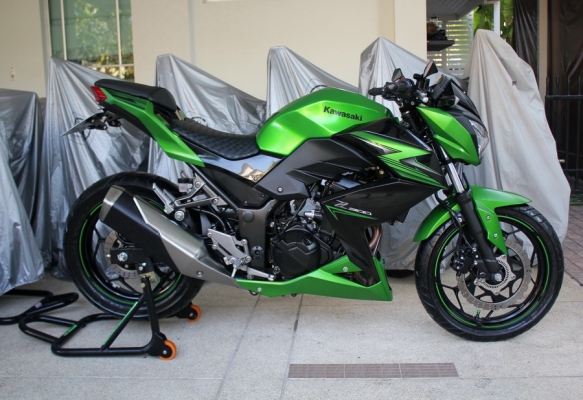 Z300 ปี2015 (ดาวน์25,000) วิ่งน้อย สภาพป้ายแดง