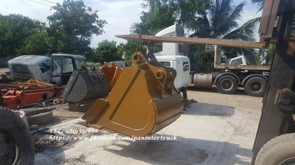 สินค้าใหม่ (ประกอบจากเมืองนอก) BUCKET บุ๊งกี๋สำหรับรถขุดไซค์ 200 ,220 /สลัก 80 มิล/ แบบมีปีกข้าง/ ปากกว้าง:42 นิ้ว /ราคาเพียง(ใบละ) 42,000 บาท สนใจรีบติดต่อ 0819337688 สินค้าใหม่ (ประกอบจากเมืองนอก) BUCKET บุ๊งกี๋สำหรับรถขุดไซค์ 200 ,220 /สลัก 80 มิล/ แบบมีปีกข้าง/ ปากกว้าง:42 นิ้ว /ราคาเพียง(ใบละ) 42,000 บาท สนใจรีบติดต่อ 0819337688