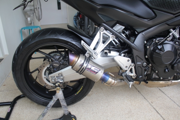 CB650f ปี14 รถสวยพร้อมของแต่งเพียบ ดาวน์เริ่มต้นเพียง29000