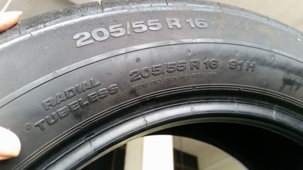 Continental มี2เส้น 205-55R16 ยางดอกเต็ม Continental มี2เส้น 205-55R16 ยางดอกเต็ม