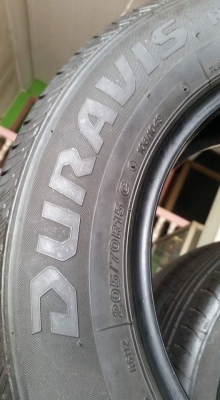 บริดสโตนทัวแรนซ่า มี2เส้น 205-70R15 ยางดอกแน่นปี15 บริดสโตนทัวแรนซ่า มี2เส้น 205-70R15 ยางดอกแน่นปี15