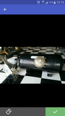 ถังแก๊ส LPG พร้อมอุปกรณ์ติดตั้งตัวถังครบครัน ถังแก๊ส LPG พร้อมอุปกรณ์ติดตั้งตัวถังครบครัน