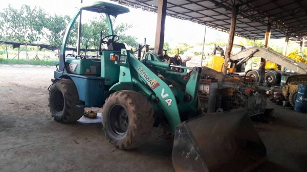 ขายถูกด่วนๆ รถตักล้อยาง WHEEL LOADER YANMAR :(V4) /ขับเคลื่อน 2เพลา ,เกียร์ทอร์ค(ออโต้), เลี้ยวเอว /ราคาเพียง 295,000 บาท สนใจรีบติดต่อ 0819337688 ขายถูกด่วนๆ รถตักล้อยาง WHEEL LOADER YANMAR :(V4) /ขับเคลื่อน 2เพลา ,เกียร์ทอร์ค(ออโต้), เลี้ยวเอว /ราคาเพียง 295,000 บาท สนใจรีบติดต่อ 0819337688