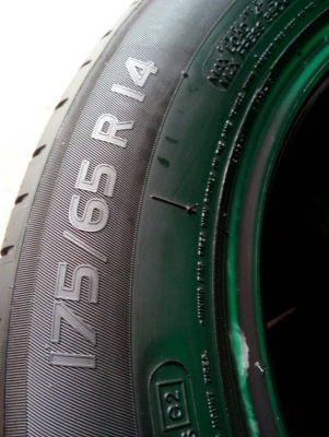 175/65R14  MICHELIN ENERGY XM-2 ชุด 4 เส้น  tel. 081-427-3941
