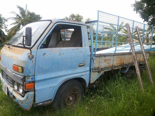 ขายตามสภาพ รถอิซูซุ 4 ล้อกลาง เครื่อง 74 แรง ทะเบียนขาด2 ปี  ชุดโอนพร้อม