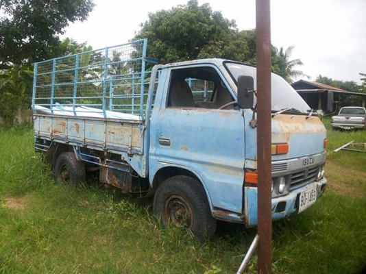 ขายตามสภาพ รถอิซูซุ 4 ล้อกลาง เครื่อง 74 แรง ทะเบียนขาด2 ปี  ชุดโอนพร้อม