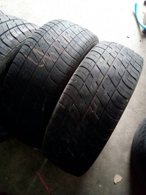 215/65R15 BRIDGESTONE R627 ปี14 ชุด 4 เส้น tel. 081-427-3941 215/65R15 BRIDGESTONE R627 ปี14 ชุด 4 เส้น tel. 081-427-3941