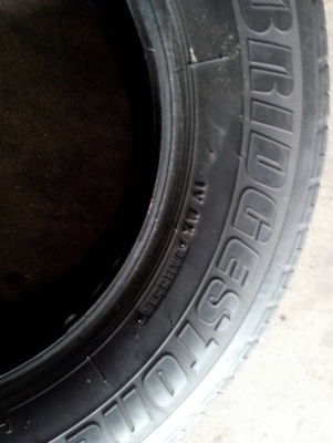 215/65R15 BRIDGESTONE R627 ปี14 ชุด 4 เส้น tel. 081-427-3941 215/65R15 BRIDGESTONE R627 ปี14 ชุด 4 เส้น tel. 081-427-3941