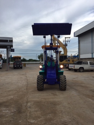 รถตักล้อยาง KOMATSU WA30-5 รถสวย