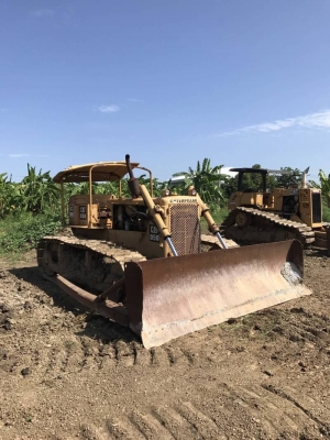 ขาย 235,000 CAT D5D ตีนเป็ดแต่ใส่แผ่นตีนไก่ เครื่องดี เกียร์แรง ช่วงล่างสวย  รถอยู่ นครปฐม  090-772-3710 090-772-3708