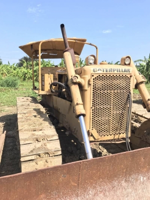 ขาย 235,000 CAT D5D ตีนเป็ดแต่ใส่แผ่นตีนไก่ เครื่องดี เกียร์แรง ช่วงล่างสวย  รถอยู่ นครปฐม  090-772-3710 090-772-3708