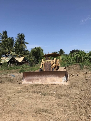 ขาย 235,000 CAT D5D ตีนเป็ดแต่ใส่แผ่นตีนไก่ เครื่องดี เกียร์แรง ช่วงล่างสวย  รถอยู่ นครปฐม  090-772-3710 090-772-3708