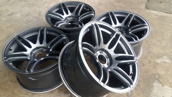 ขายล้อแม็ก wedssport sa-60m 18" สีเทากัน สนใจติดต่อร้าน ก.เจริญการยางครับ 081-3747940