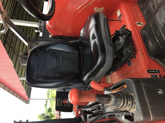 ขายรถไถคูโบต้า M8540(4WD)2เพลา สภาพสวยๆเดิมๆทุกจุดค่ะ ใช้งานแค่ในสวน  ทำงานใช้งาน 1,500 ชั่วโมงจดทะเบียนปี 54    ขายราคา 798,000 บาท อุปกรณ์ใบดันหน้า และ ผาน7 สนใจโทร 081-9136451 , 087-8390653 ขอดูรูปเพิ่มเติมได้ทาง line:bow6451 ค่ะ  ราคาพร้อมจัดส่งฟรีค่ะ