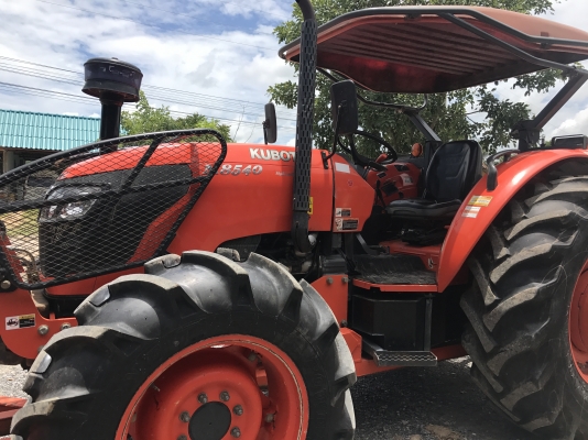 ขายรถไถคูโบต้า M8540(4WD)2เพลา สภาพสวยๆเดิมๆทุกจุดค่ะ ใช้งานแค่ในสวน  ทำงานใช้งาน 1,500 ชั่วโมงจดทะเบียนปี 54    ขายราคา 798,000 บาท อุปกรณ์ใบดันหน้า และ ผาน7 สนใจโทร 081-9136451 , 087-8390653 ขอดูรูปเพิ่มเติมได้ทาง line:bow6451 ค่ะ  ราคาพร้อมจัดส่งฟรีค่ะ