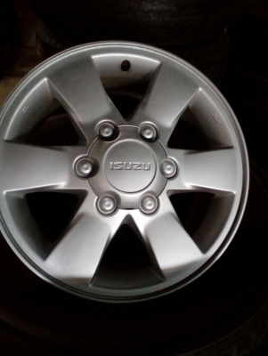 แม็กอีซูซุขอบ16 รุ่น1.9 บลูพาว์เวอร์ พร้อมยาง BRIDGESTONE 245/70R16 โทร.081-427-3941 แม็กอีซูซุขอบ16 รุ่น1.9 บลูพาว์เวอร์ พร้อมยาง BRIDGESTONE 245/70R16 โทร.081-427-3941