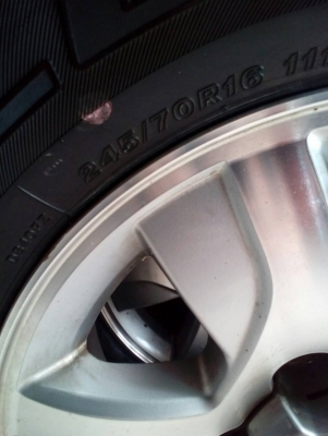 แม็กอีซูซุขอบ16 รุ่น1.9 บลูพาว์เวอร์ พร้อมยาง BRIDGESTONE 245/70R16 โทร.081-427-3941 แม็กอีซูซุขอบ16 รุ่น1.9 บลูพาว์เวอร์ พร้อมยาง BRIDGESTONE 245/70R16 โทร.081-427-3941