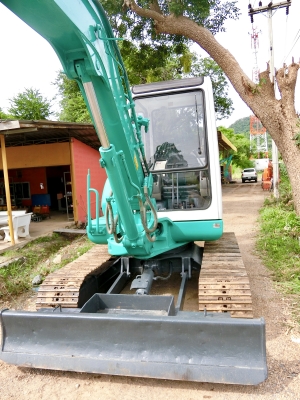 KOMATSU 40-7E ขนาดPC-40 รถเก่านอกมีเอกสารอินวอย<มีVDOให้ชม>☎️ติดต่อ 085-5632278 <ราคาต่อรองได้>